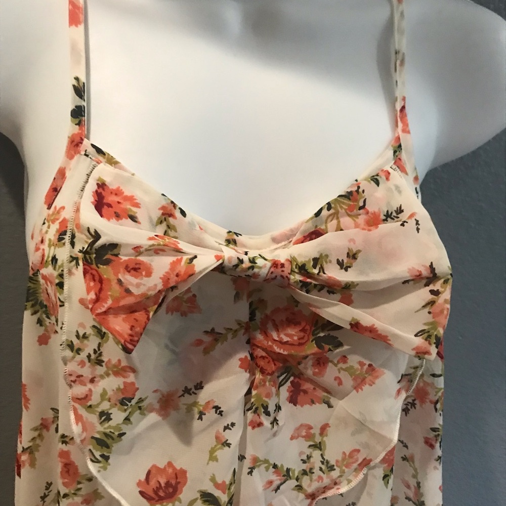 Floral Top - Picture 3 of 12